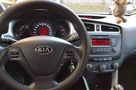 Kia C'eed 1.4 dizel 2013 godina licno kupena od Italija