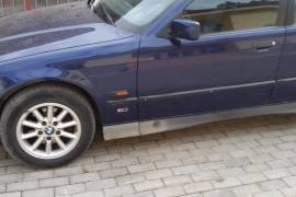 BMW 325