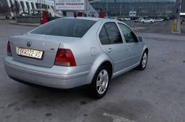 Bora 1.9 116ks 2001god