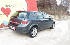 Opel Astra 1.4 2008god