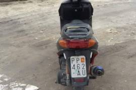 VESPA 150CC SO DOKUMENTI I PREVOD