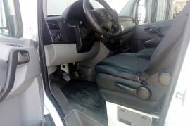 Mercedes 311 2007godina staklo zacuvano