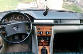 Mercedes 124 200d