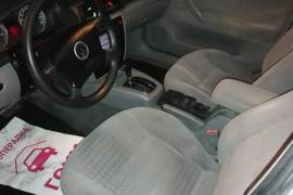 VW Passat 1.9 tdi 2001 godina karavan avtomatik