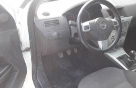 Opel Astra karavan 2011 Opel Astra karavan 2011