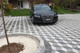 AUDI A8 L