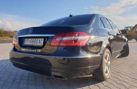 Mercedes E200 BlueEfficiency Avantgarde 2012 god.