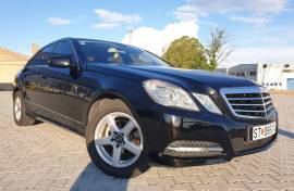 Mercedes E200 BlueEfficiency Avantgarde 2012 god.