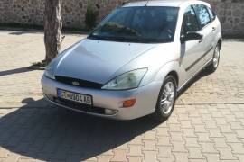 Ford Focus Ghia model 1.7 dizel 2001 godina