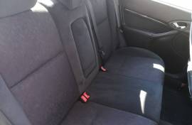 Ford Focus Ghia model 1.7 dizel 2001 godina