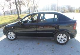 Opel Astra 2000 god.