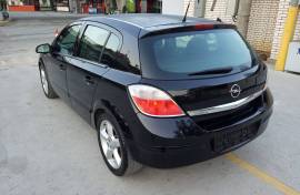 OPEL ASTRA-COSMO 1.9CDTI 120 KS 6 BRZINI 2007 GOD.