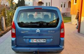 Cirtroen Berlingo 1.6hdi so zelen karton 2010 god.