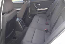 BMW e90 320d 2.0 163ks 2005 godina 4 novi gumi