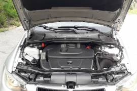 BMW e90 320d 2.0 163ks 2005 godina 4 novi gumi