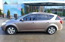 KIA CEED SW plin