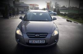 KIA CEED SW plin