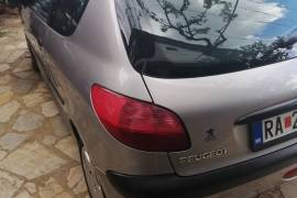 Peugeot 206 1.1