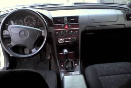 Mercedes C220 D 98 registriran, zelen karton,klima