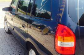 Opel Zafira 2003 god.