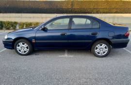 Toyota Avensis 2.0 - 2002 god.