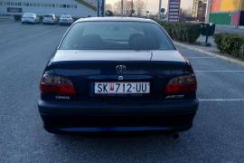 Toyota Avensis 2.0 - 2002 god.