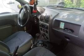 Dacia Logan 1.4 2005 god.