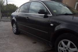 VW Passat 2.0 2003god. ful oprema moze zamena