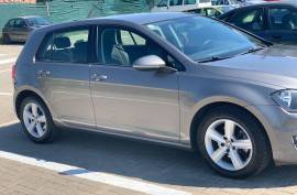 Golf 7, 1.6tdi, highline oprema so 40.000km