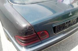 Mercedes E290 TD Avangard se prodava itno Mercedes E290 TD Avangard se prodava itno