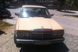 Mercedes 240 Oldtajmer 1980 god. Mercedes 240 Oldtajmer 1980 god.
