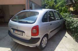 Citroen Xsara Picasso 2001 godina plin