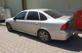 Opel Vectra 2000 godina benzin/plin
