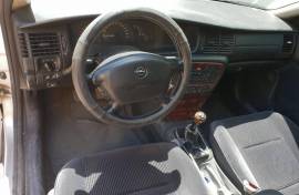 Opel Vectra 2000 godina benzin/plin