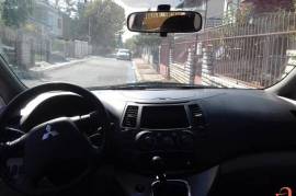 Mitsubishi Grandis 2007 godina