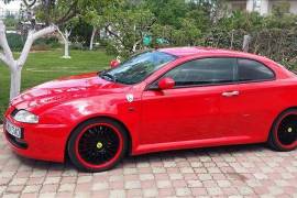 Alfa Romeo GT 2.0 2005 godina