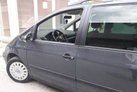 VW Sharan 2.0 2006 godina