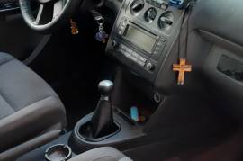 VW Touran 2.0 dizel 136ks 2003 godina