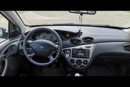 Ford Focus 1.8 tdci 2001 godina
