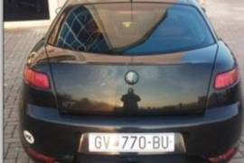 Alfa Romeo GT 2.0 2005 god.