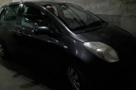 Toyota Yaris 1.3 benzin 90 ks 2008 godina