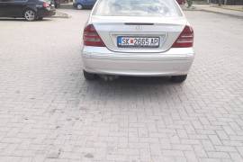 Mercedes C200 2003 godina