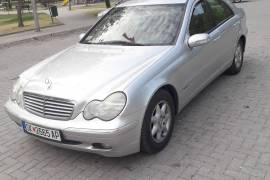 Mercedes C200 2003 godina