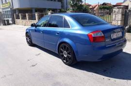 Audi A4 2.5 quattro 2001 godina
