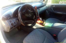 Mercedes-Benz C200 2001 godina