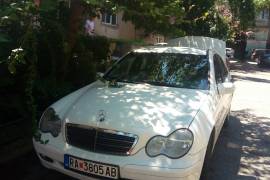 Mercedes-Benz C200 2001 godina