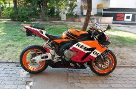 Honda CBR 1000rr Repsol 2005 god.