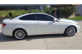 Mercedes Benz Coupe C class 250CDI BI TURBO 2012g.