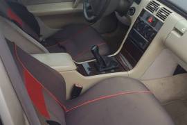 Mercedes E290 95kw 1996 godina