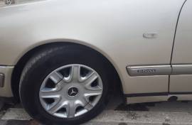 Mercedes E290 95kw 1996 godina